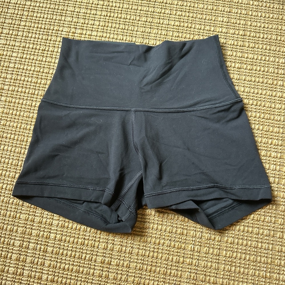 Aritzia butter shorts 3” size 2